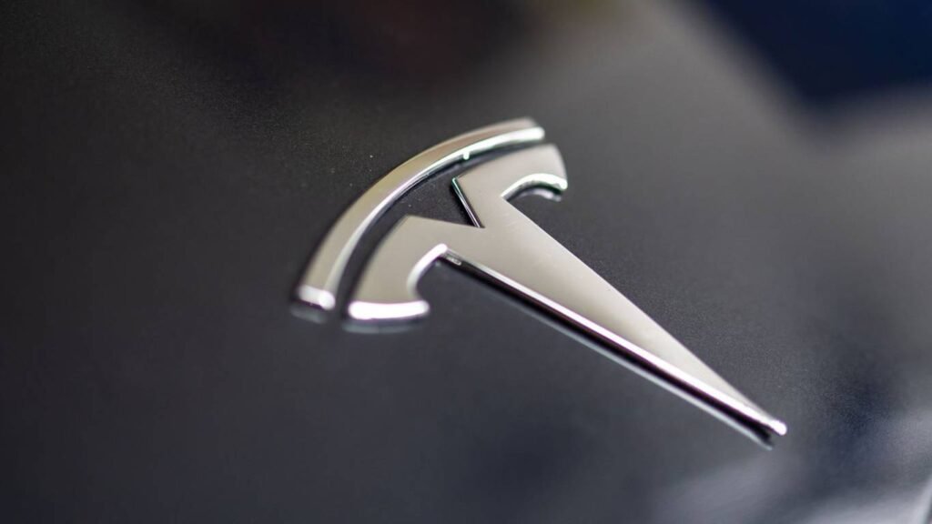 Tesla под ударом: суд из-за дефекта дверных ручек Model S
