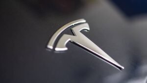 Tesla под ударом: суд из-за дефекта дверных ручек Model S