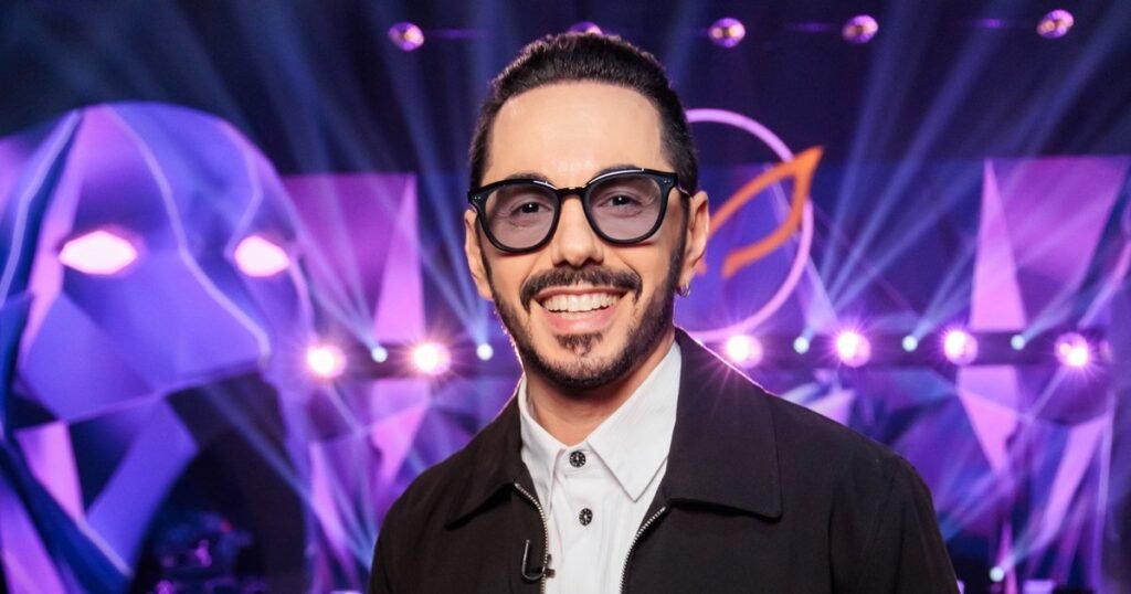 Тимур Родригез показал редкий снимок с сыновьями в Испании