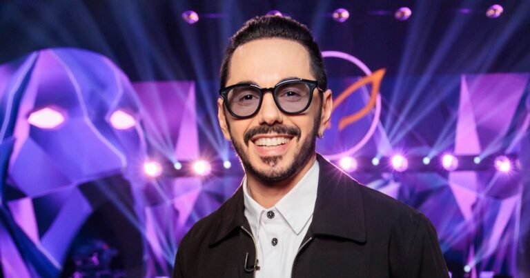 Тимур Родригез показал редкий снимок с сыновьями в Испании