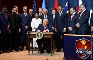 Трамп создает военную коалицию против наркоторговли в Латинской Америке