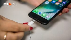 Цены на смартфоны и ноутбуки взлетят: как кризис повлияет на рынок электроники