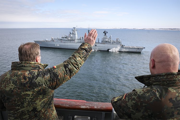 Убит глава разведки Ирана, ситуация в Ормузском проливе обостряется