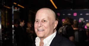 Умер 15-летний сын миллиардера Рональда Перельмана