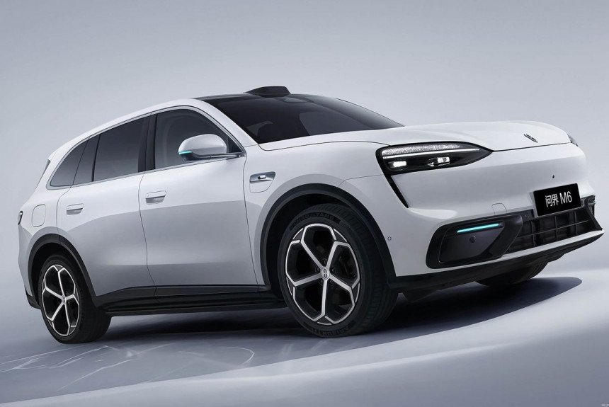 В Китае представлен кроссовер Aito M6 с гибридными и электрическими версиями