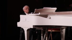 В Кремле отмечают 100-летие Александра Зацепина со звездами