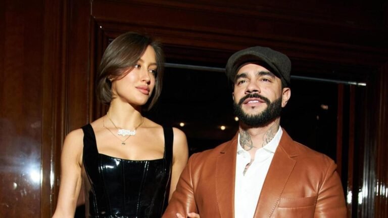 Валя Иванова из «ВИА Гры» показала фигуру через 7 месяцев после родов