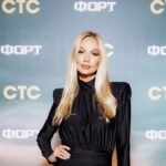 Виктория Лопырева показала фото в бикини на Мальдивах