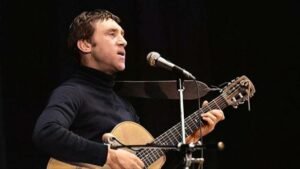 Владимир Высоцкий: как миллионы были спустины на концертах и роскошную жизнь