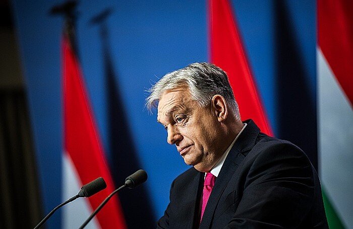 Зеленский и Орбан: угроза Украине от Венгрии