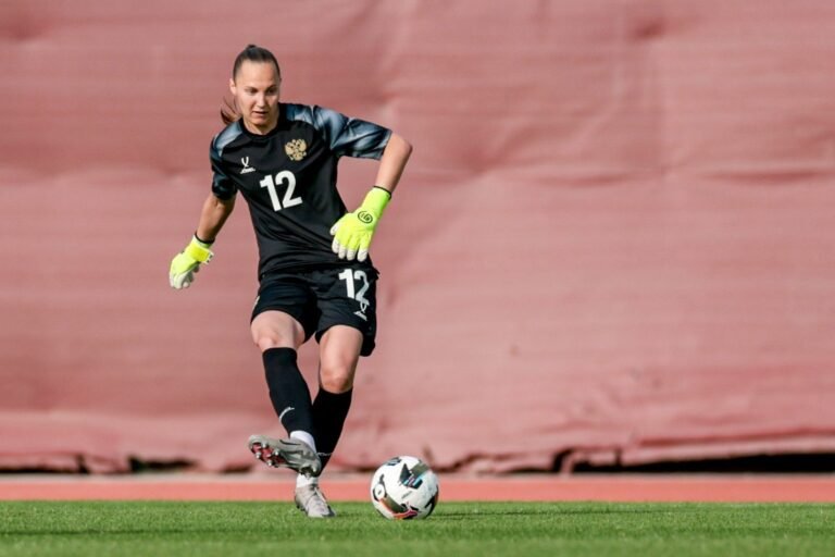 Женская сборная России досрочно покидает турнир в ОАЭ