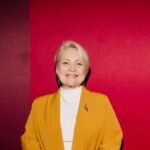 Звезда «Интернов» опубликовала редкий снимок дочери и ее отца