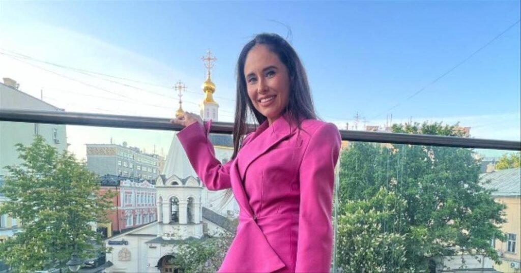 Звезда «Уральских пельменей» Илана Дылдина застряла на Сейшелах из-за миллионного билета