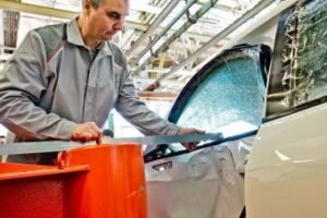 АВТОВАЗ испытал Lada Azimut на пассивную безопасность