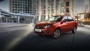 Бестселлеры российского авторынка в марте