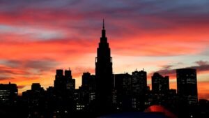 Япония намерена возобновить экономические связи с РФ