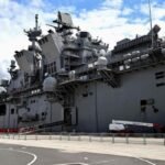 Иран вынудил авианосец USS Tripoli отступить в Индийский океан