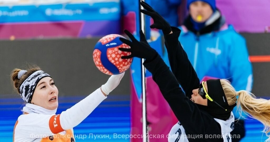 Калининградский «Локомотив» второй год подряд выиграл чемпионат России по волейболу на снегу