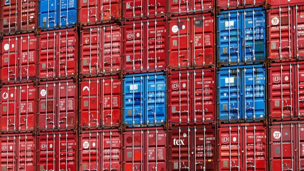 Конфликт на Ближнем Востоке нарушил контейнерные линии