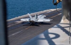 КСИР Ирана заявил об ударах по авианосцу США Abraham Lincoln