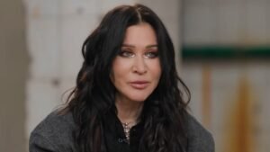 Линда рассказала о конфликте с проводницей из-за песен о наркотиках