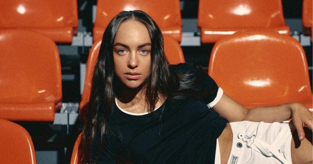 Мари Краймбрери: «Давай не ждать» - загадочное послание и премьера новой песни