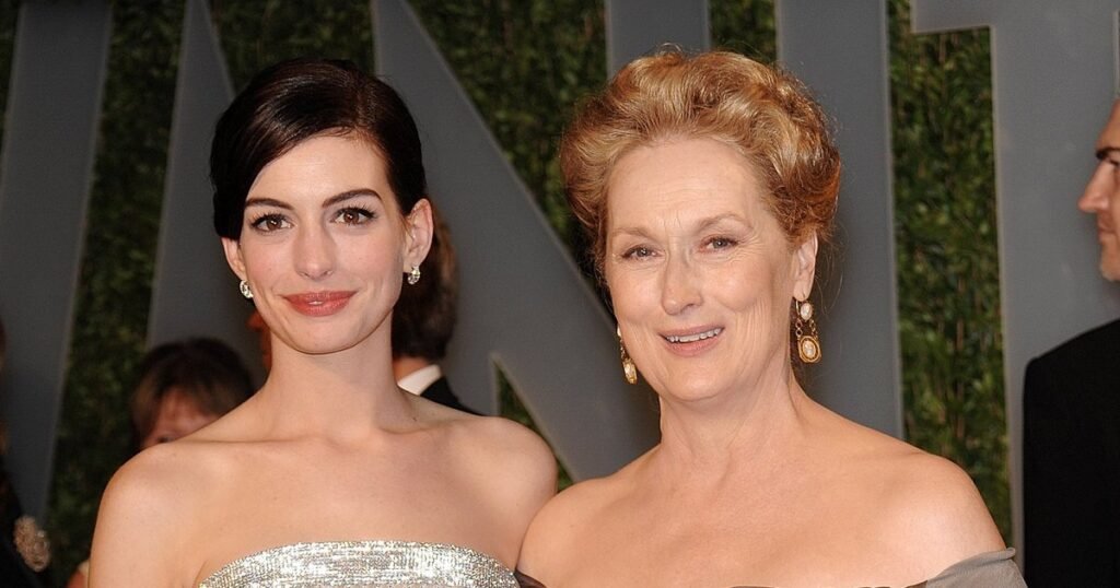 Мерил Стрип и Энн Хэтэуэй блистают на красной дорожке в нарядах Schiaparelli