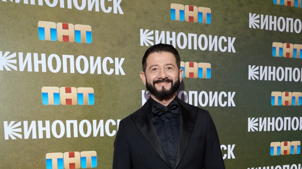 Михаил Галустян привез подарок Тина Канделаки из Индии