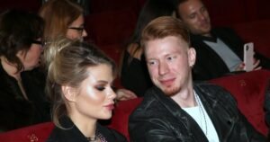 Никита Пресняков появился на публике с новой возлюбленной, похожей на Алену Краснову