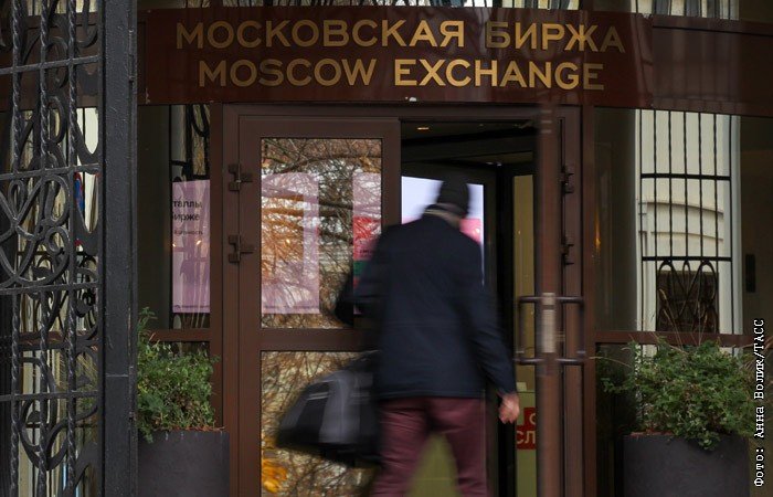 Объем торгов МосБиржи в марте достиг рекордных 208,3 трлн рублей