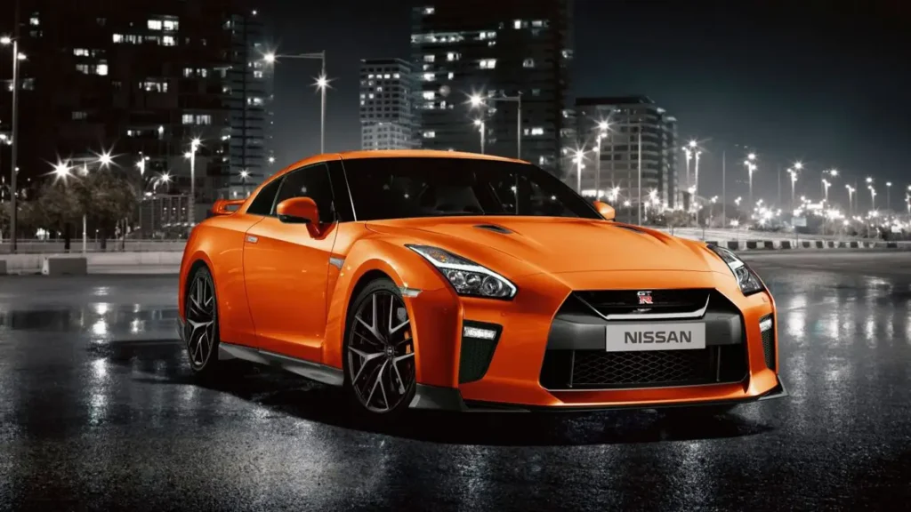 Продажи Nissan GT-R рухнули до исторического минимума