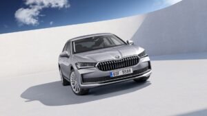 Skoda Superb 2026 года появился в продаже в России