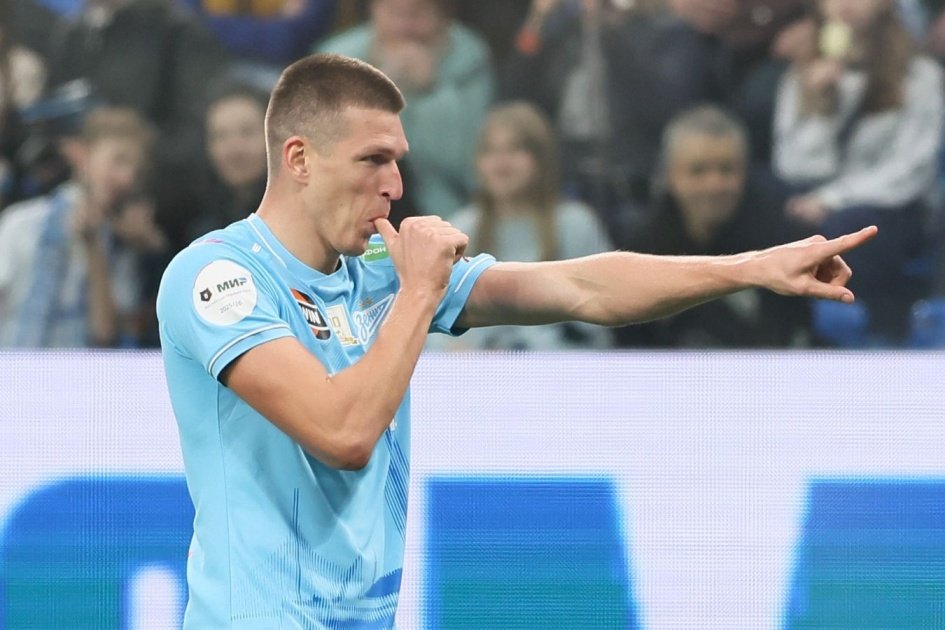 Соболев снова в огне: «Зенит» одолел «Крылья Советов»