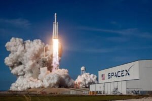 SpaceX готовится к рекордному IPO: детали и перспективы