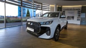 Цены на автомобили изменились: 10 брендов подняли стоимость в марте